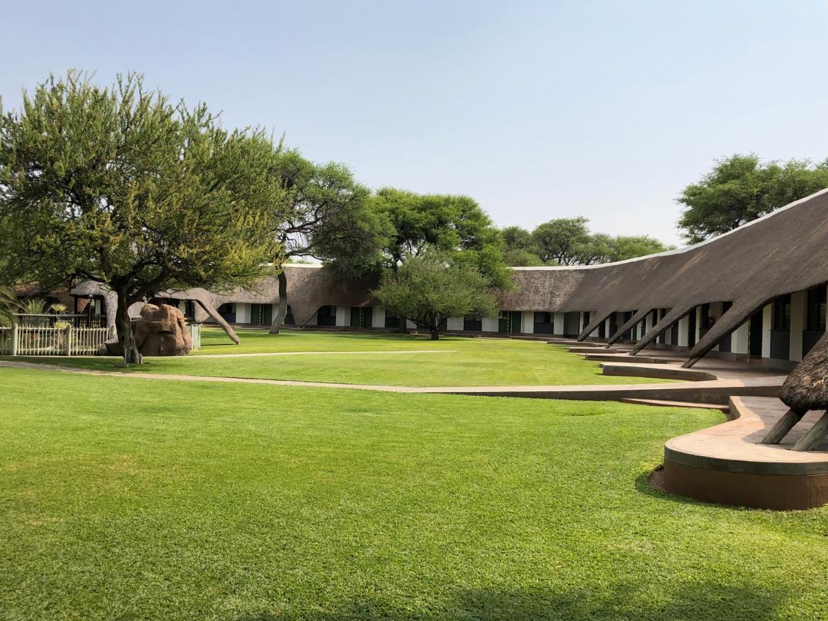 Okahandja Country Hotel Екстериор снимка