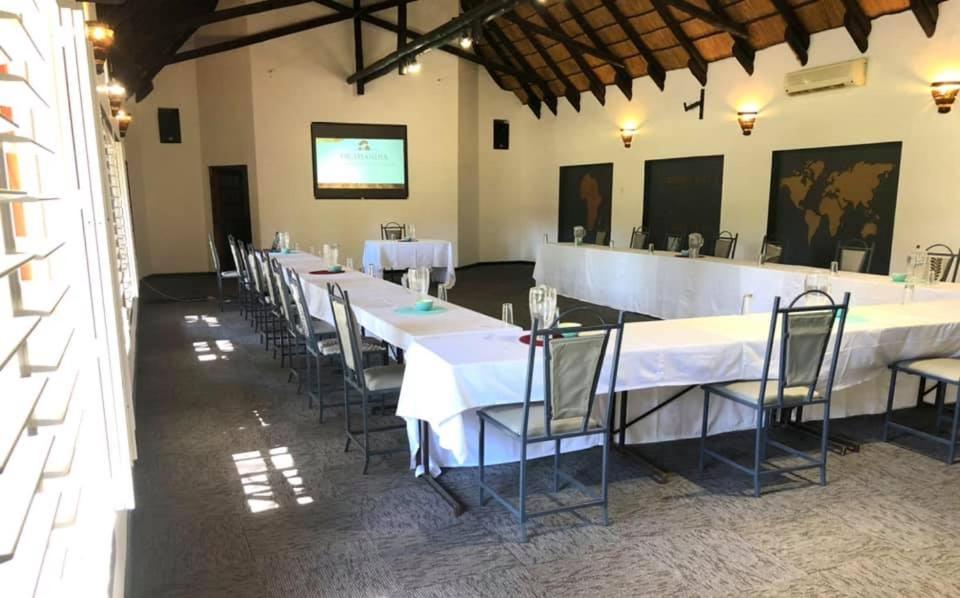 Okahandja Country Hotel Екстериор снимка
