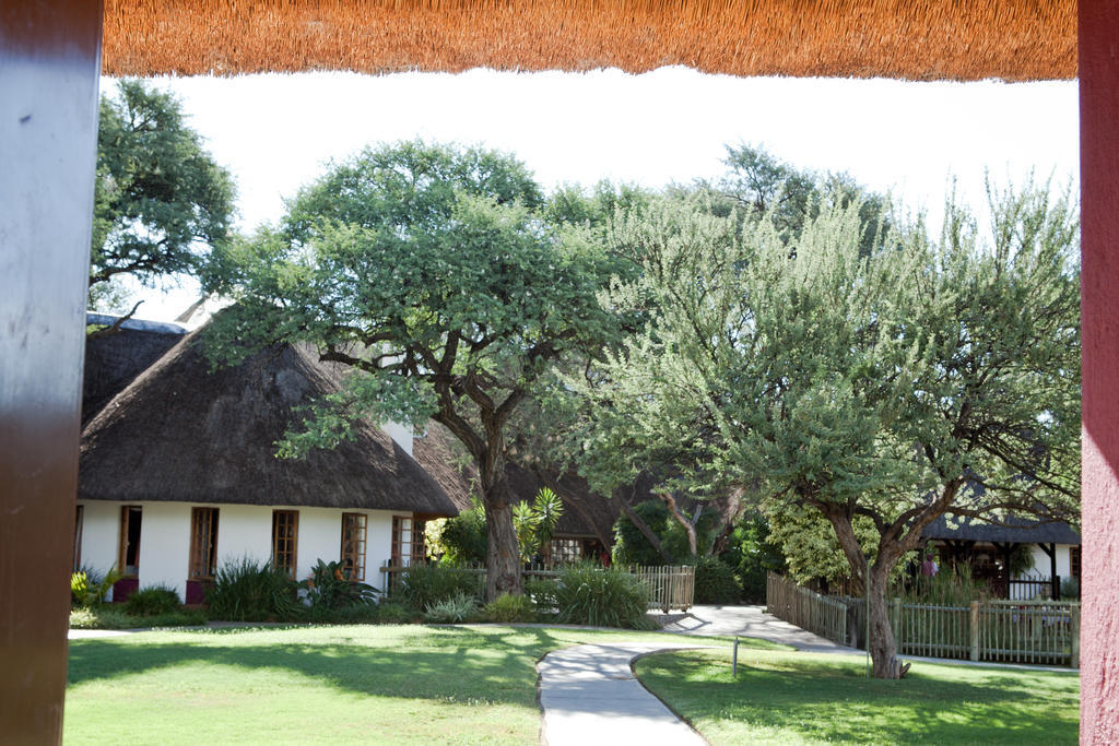 Okahandja Country Hotel Екстериор снимка